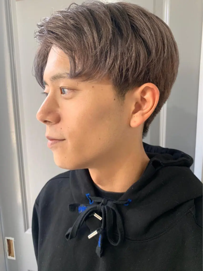カラー メンズ メンズハイトーン ベージュカラー ハイトーンカラー ラベンダーカラー Pia ツボイ ケイタのヘアスタイル