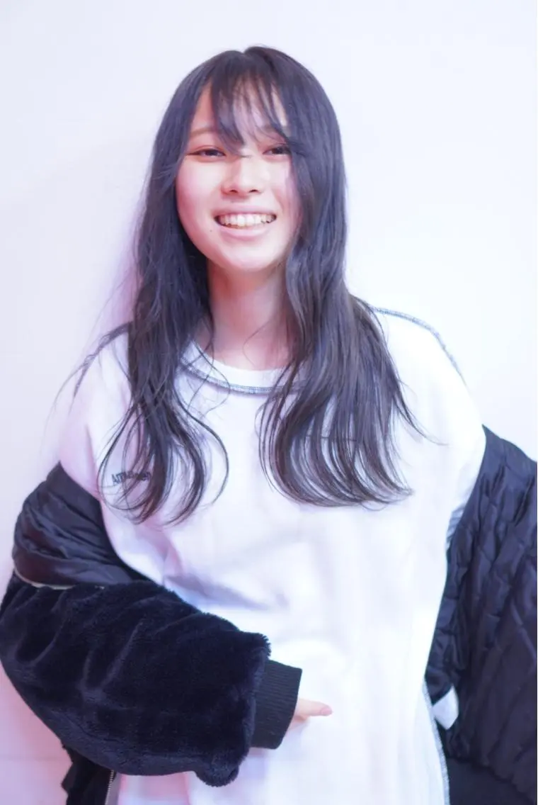 ロング カラー バレイヤージュ ブリーチ ケアブリーチ ダークグレー ダブルカラー ヘアカラー トリートメント ブリーチの神 KYONのその他イメージ