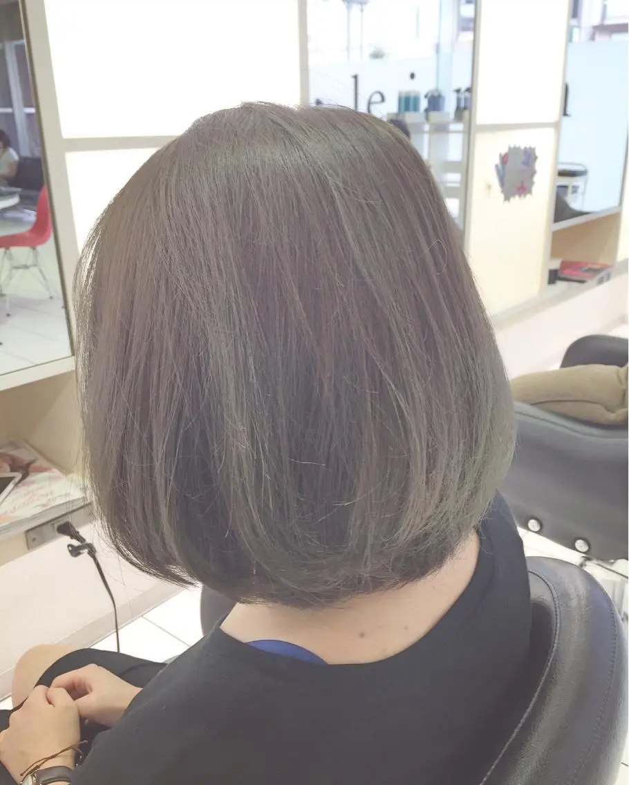 ショート ミディアム カラー グレージュ イルミナカラー 青木 茂樹⭐️ 透明感カラーのヘアスタイル