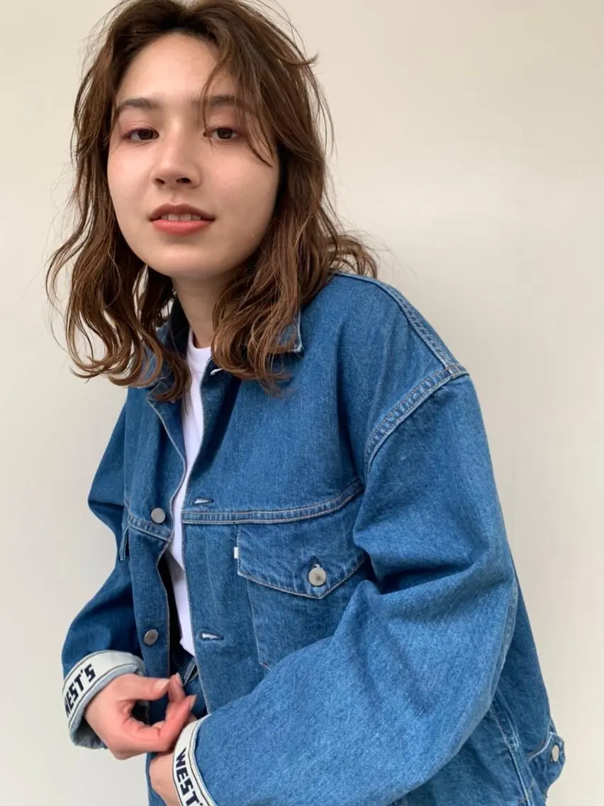 ミディアム パーマ カラー ミディアムパーマ ダブルカラー グラデーションカラー ハイライトカラー イルミナカラー CEINE PATHのヘアスタイル