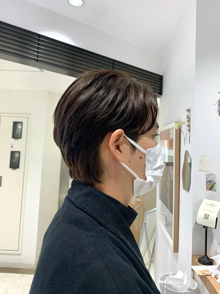 ショート カラー パーマ メンズ メンズパーマ ブラウンカラー くすみブラウン メンズカット・ パーマ🎈はなさかのヘアスタイル