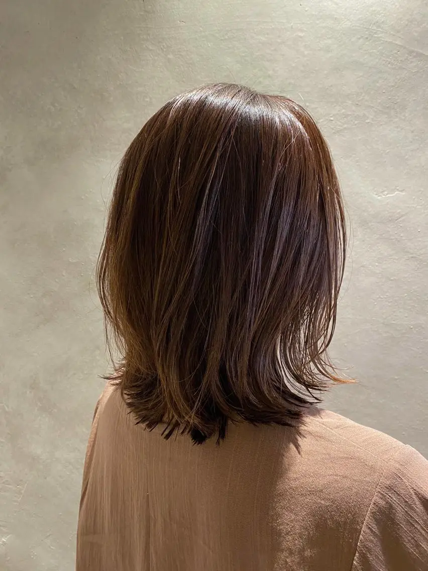 ミディアム カラー ベージュカラー🧸 伊藤なつみのヘアスタイル