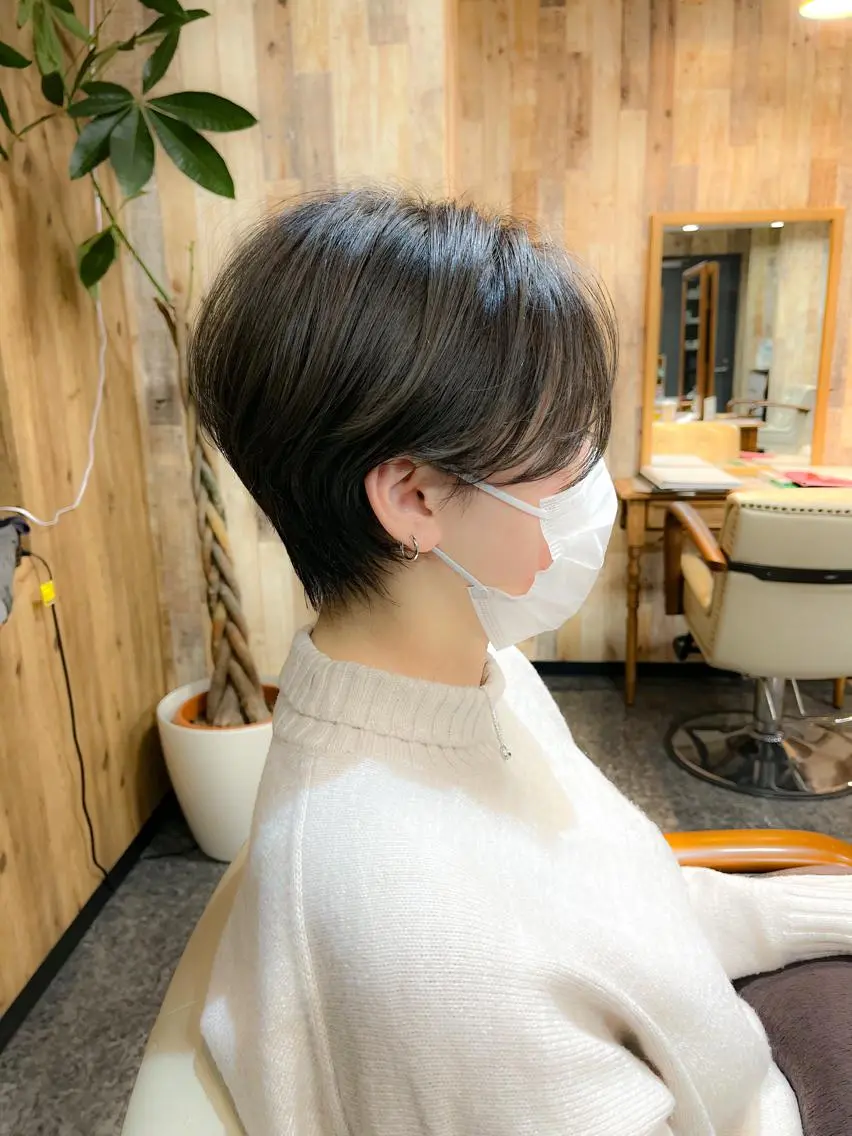 ショート 切りっぱなしボブ ハンサムショート ボブ ハイライト 韓国風ヘア カット トリートメント ショート/縮毛矯正 /大宮/惇平のヘアスタイル