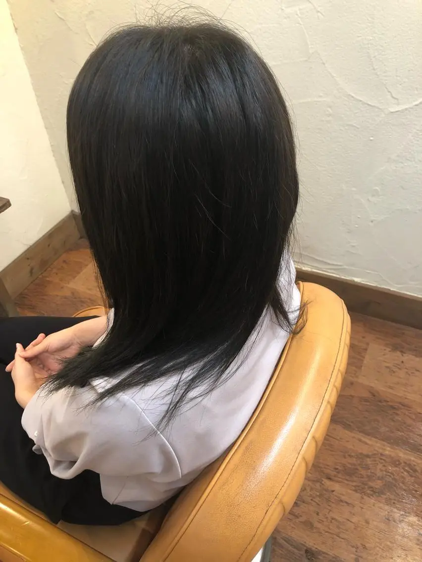 セミロング 梅田 拓実のヘアスタイル