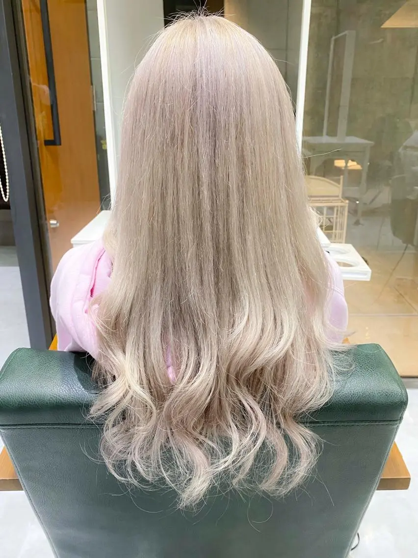 ロング カラー ヘアアレンジ ベージュカラー 透明感カラー ホワイトベージュ モテ髪透明感❤️ デイズヘアカラーのヘアスタイル