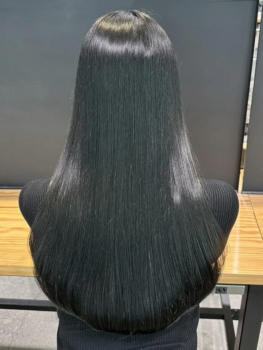 セミロング カラー パーマ ヘアアレンジ 黒髪 ブルーカラー ブルーブラック ITbyALBUM 下北沢店のヘアスタイル
