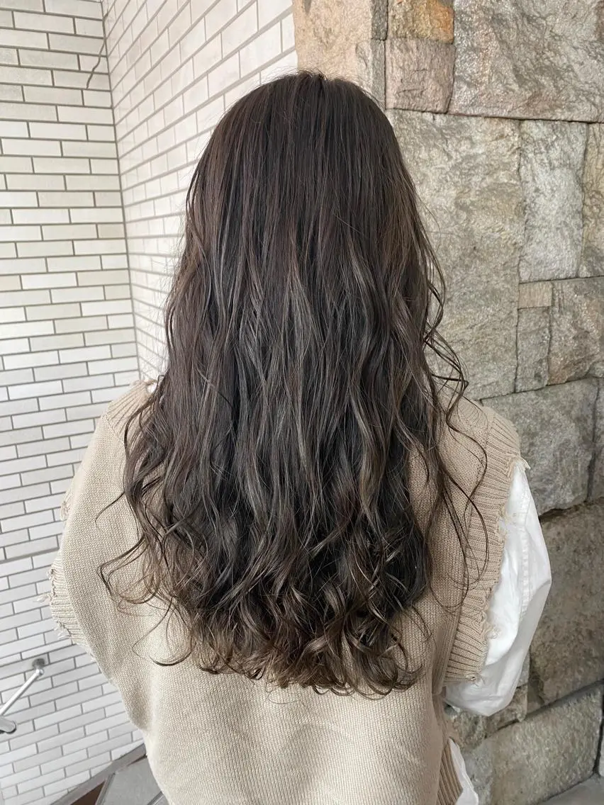 ロング アッシュ カット ヘアカラー トリートメント 萩原 凌✄のヘアスタイル