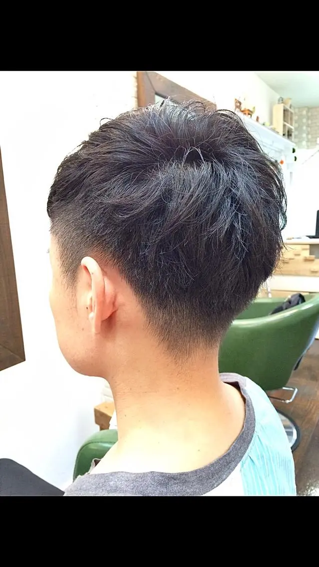 ショート メンズ 🌈プチッと変身🌈 変化あるスタイルへのヘアスタイル