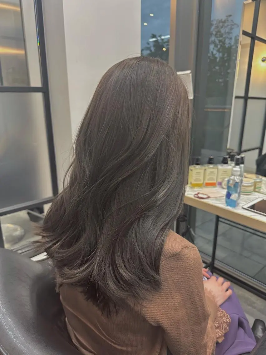 ロング カラー カット ヘアカラー トリートメント 韓国レイヤー✨ yasuko銀座のヘアスタイル