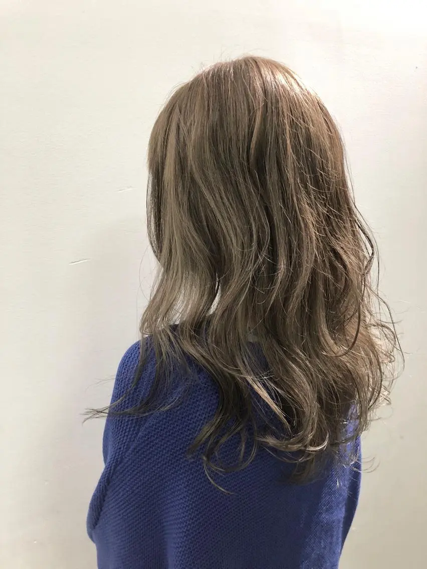 セミロング カラー brace今里店店長 加井直樹のヘアスタイル