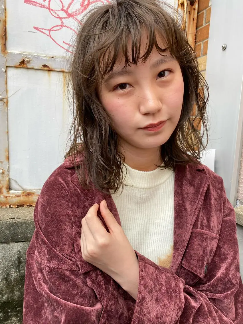 ミディアム カラー パーマ ヘアアレンジ キッズ ネイル マツエク・マツパ 🫧umu.🫧韓国 /レイヤー/ハッシュのヘアスタイル