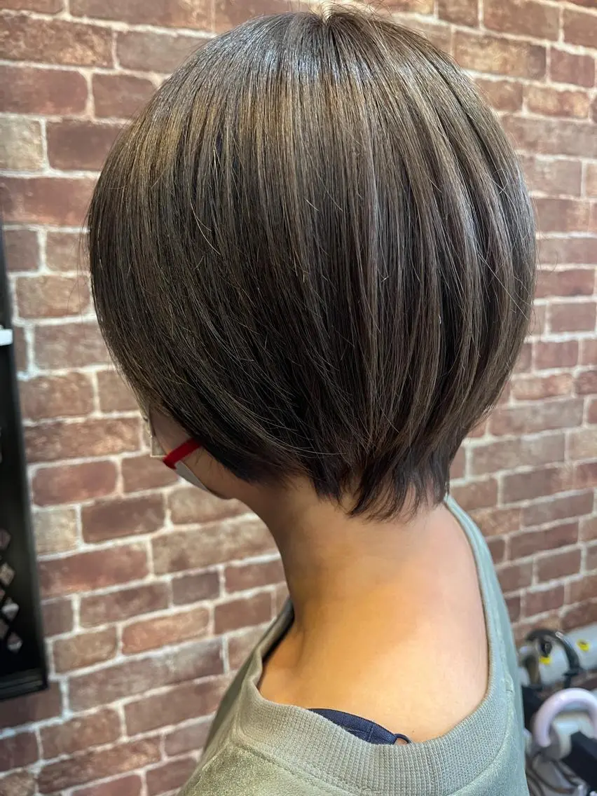 ミディアム カラー パーマ ヘアアレンジ メンズ キッズ ネイル マツエク・マツパ アイブロウ メンズブリーチ メンズハイライト メンズインナーカラー メンズ韓国風 ブリーチ 久木原 ゆりのヘアスタイル