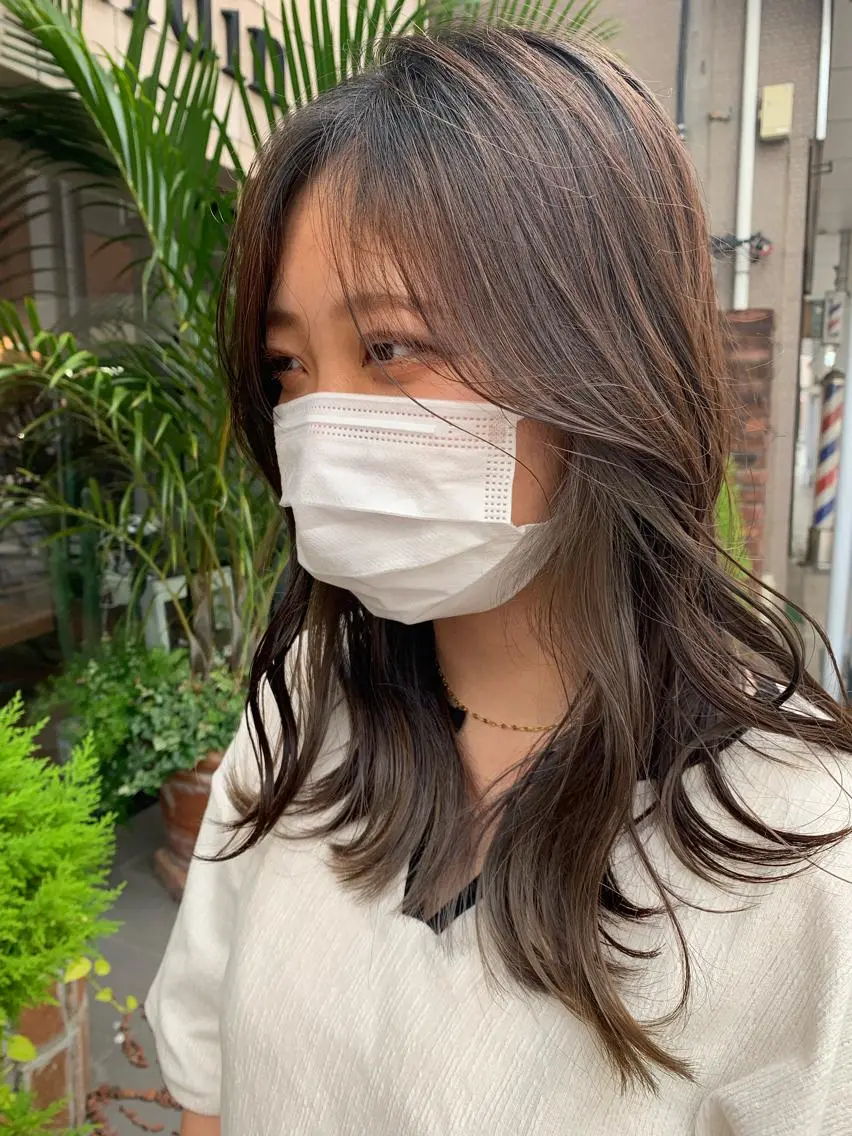 ロング カラー グレージュ インナーカラー カット ヘアカラー SHIAN 八王子👼鬼塚さやかのヘアスタイル