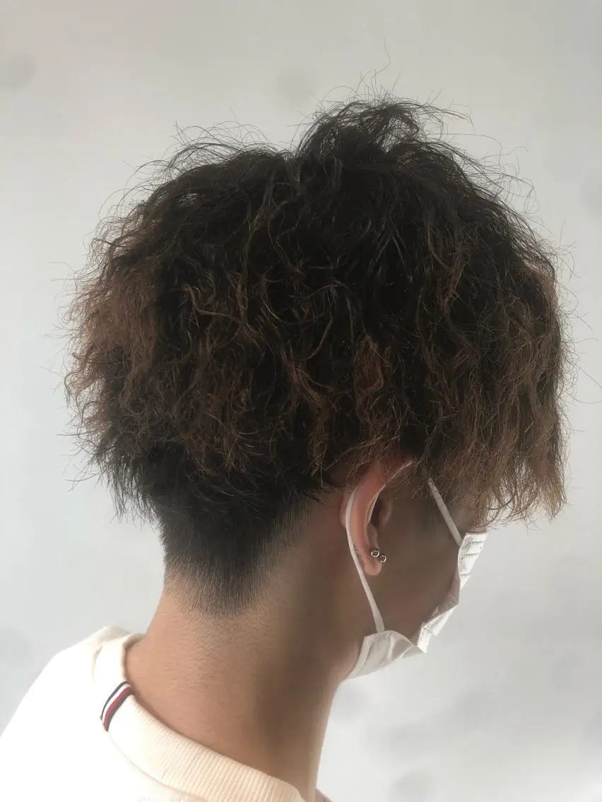 ショート メンズ メンズパーマ トリートメント ワタナベ テルマサのヘアスタイル