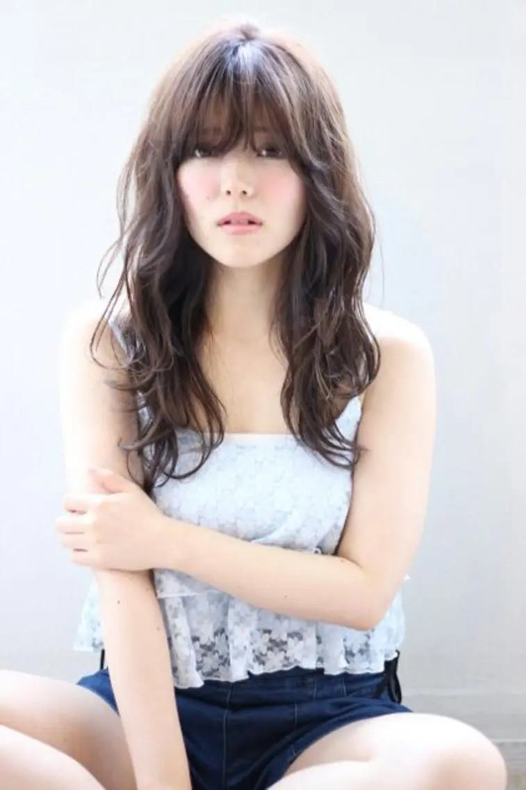 ロング カラー パーマ 鎌倉 彩のヘアスタイル