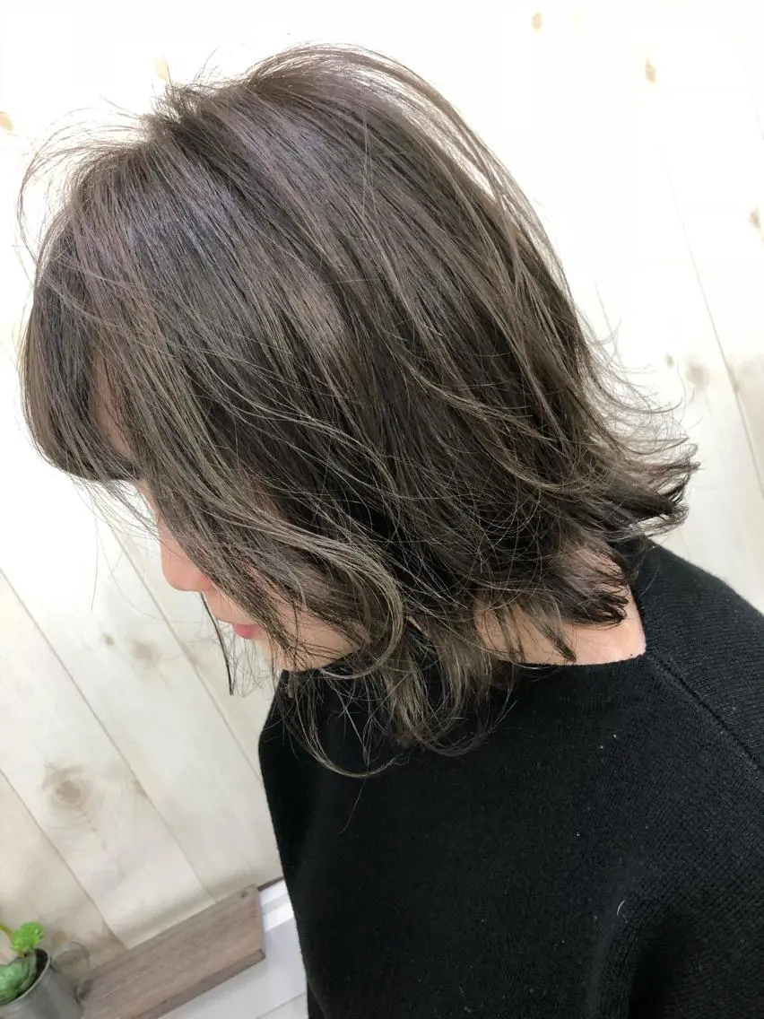 ミディアム カラー アッシュ ベージュカラー ブラウンカラー ハイライトカラー ハイライト ヘアカラー PSY(サイ)池袋 金田尚久🎨のヘアスタイル