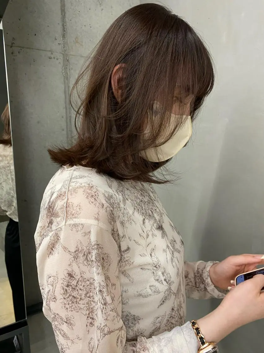 ミディアム カラー カット ヘアカラー トリートメント Saki/レイヤー/ 柔色カラー/顔まわりのヘアスタイル