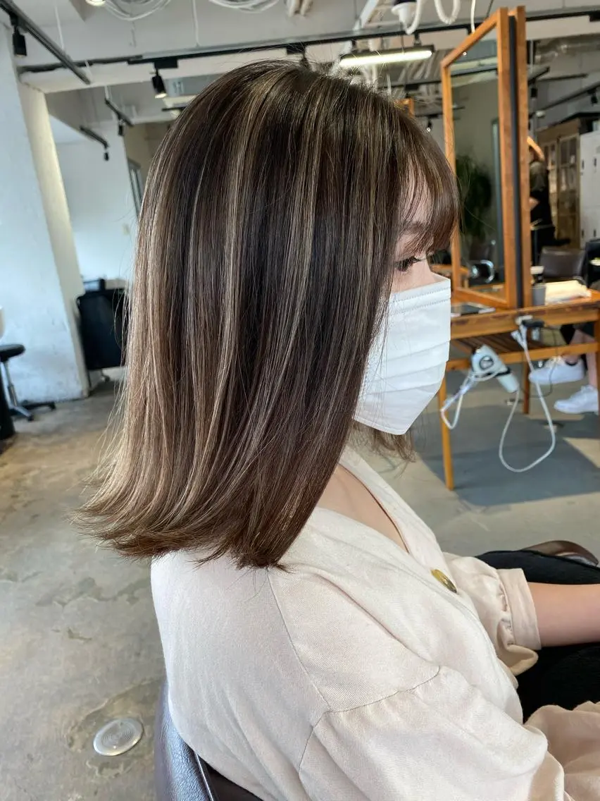 ミディアム カラー 桜木町駅徒歩5分 ハイライト横浜No1のヘアスタイル