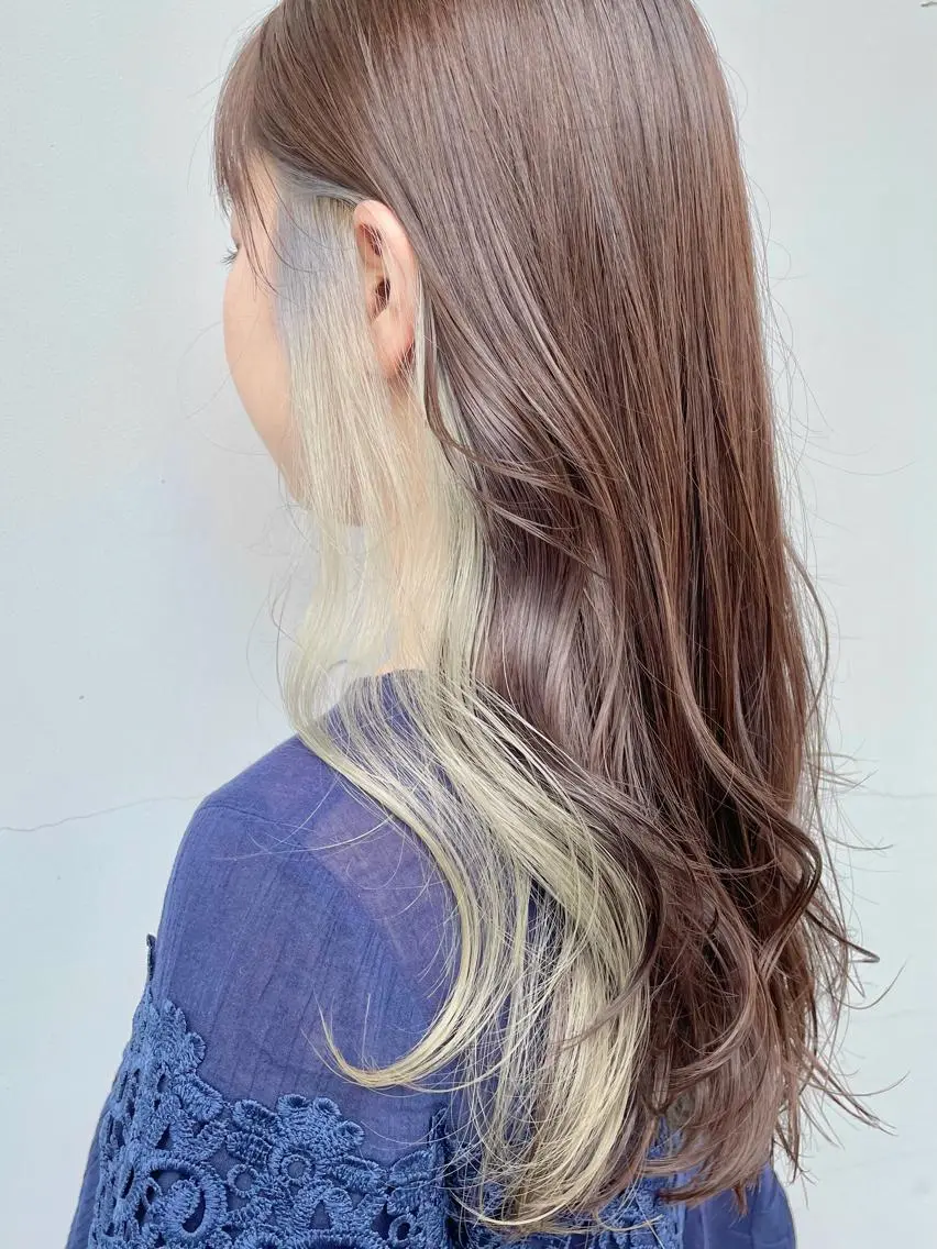 セミロング ヘアカラー トリートメント もにか🌞原宿/渋谷 🌝ブリーチカラーのヘアスタイル