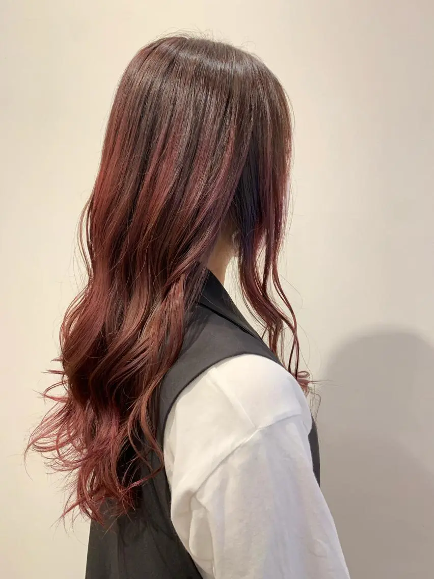 セミロング カラー ブリーチ 多田 彩香のヘアスタイル