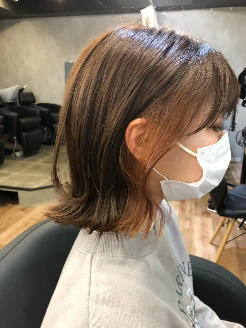 ミディアム カラー イヤリングカラー トレンドヘア🌿 chinariのヘアスタイル