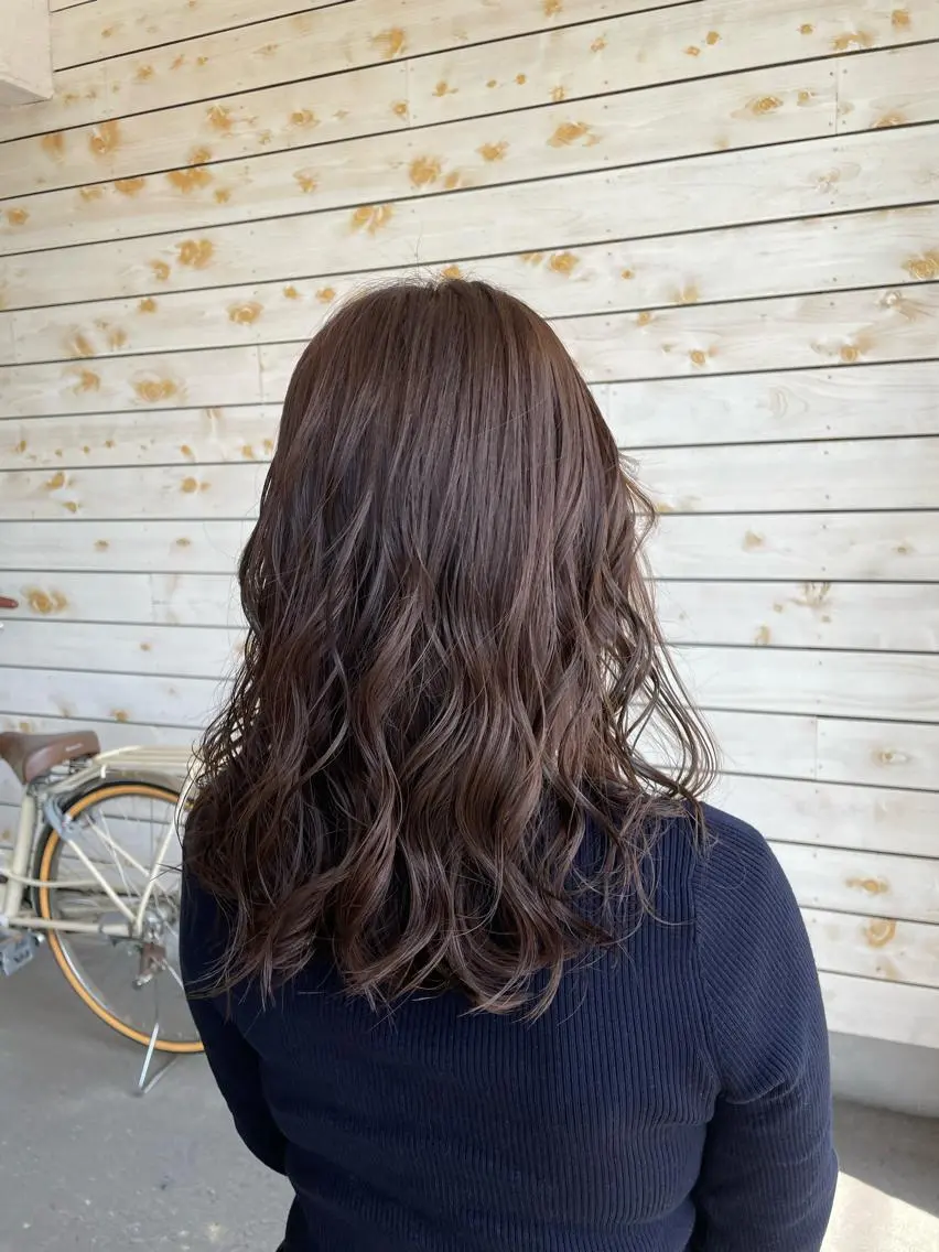 ロング カラー アッシュ アッシュブラウン ベージュカラー ブリーチ ブラウンカラー ヘアカラー 🌸小掛🌸 豊橋外国人風カラーのヘアスタイル