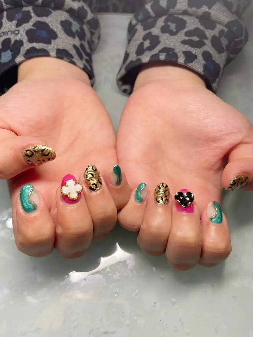 ネイル アートネイル ハンドネイル フットネイル oki nailのネイルデザイン