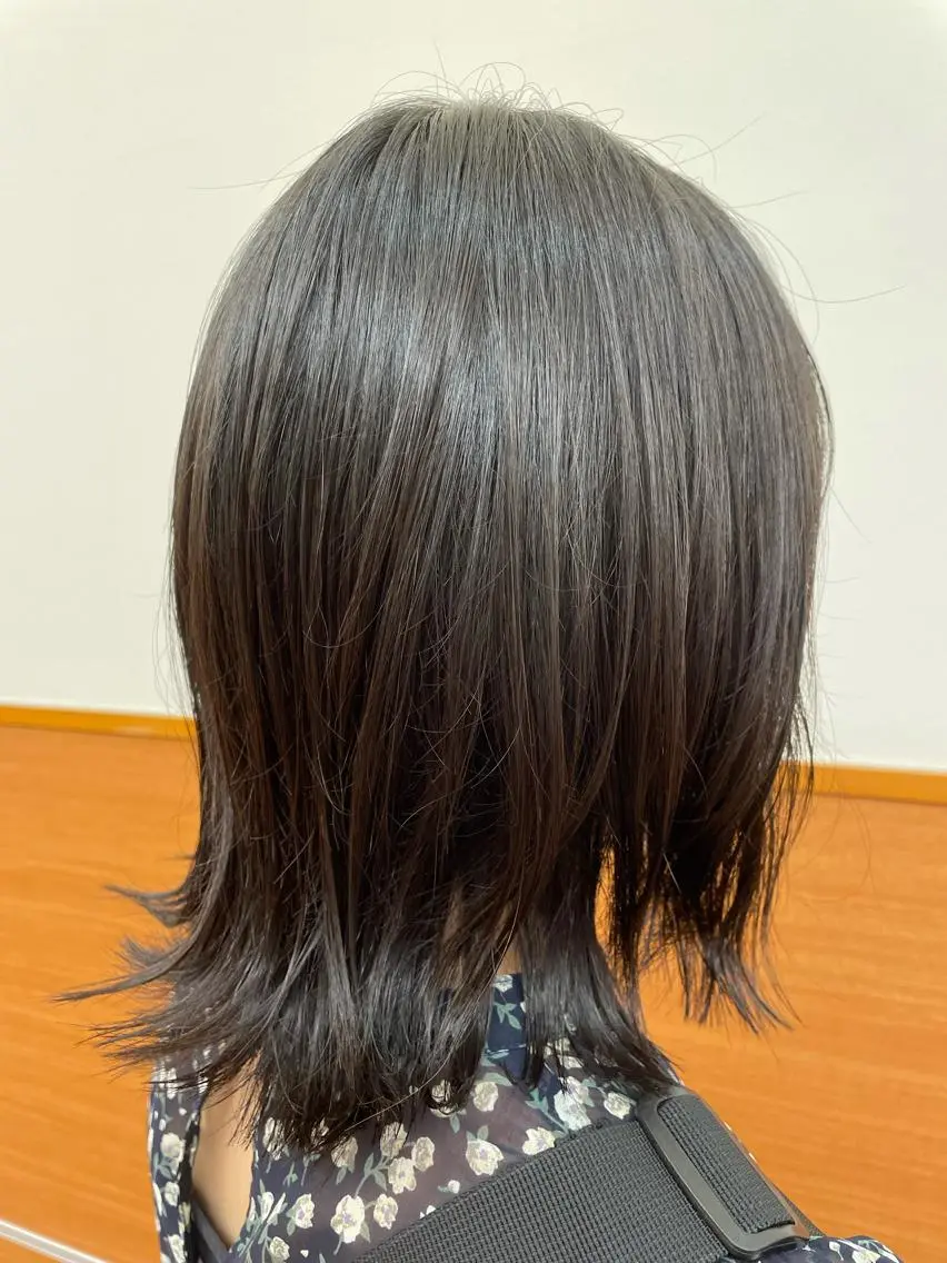 ミディアム セト マユミのヘアスタイル