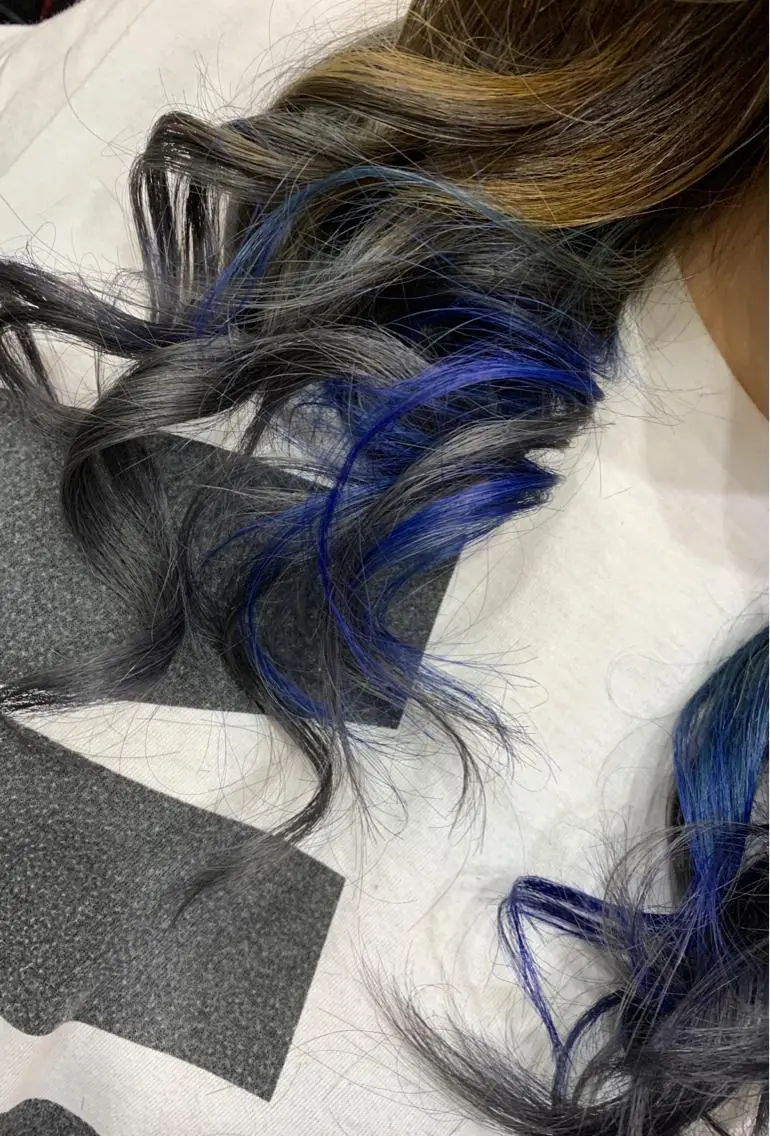 ロング カラー R ri R takagiのヘアスタイル