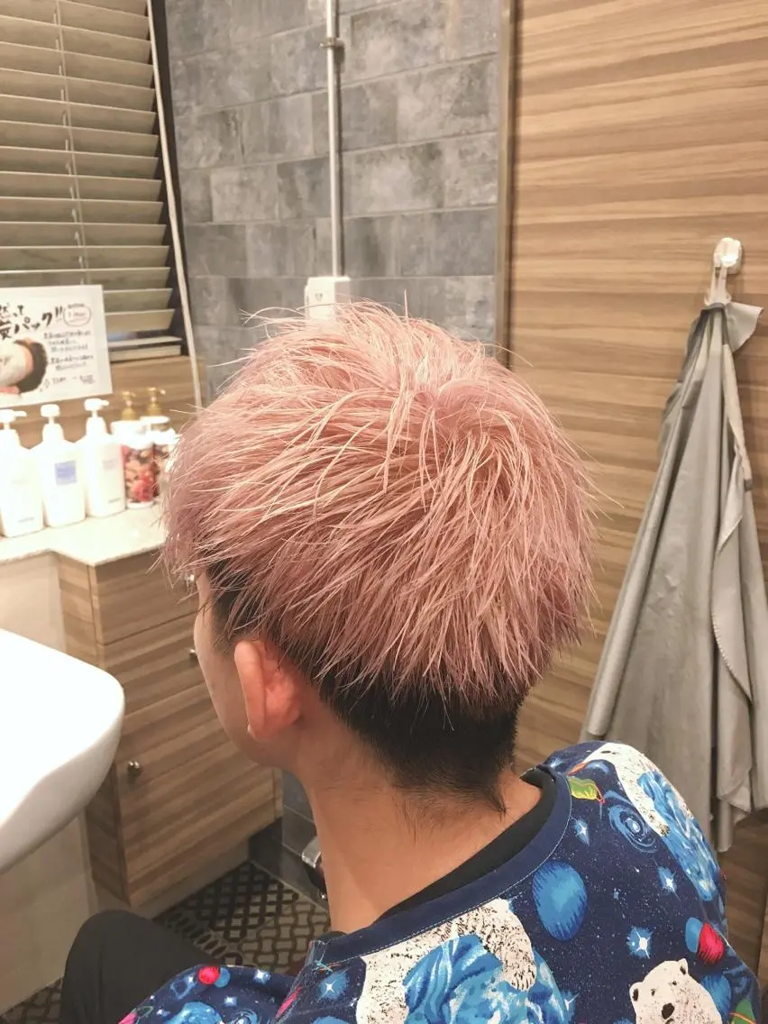 カラー ブリーチ イルミナカラー 予約1000件超 ✨メンズパーマのヘアスタイル