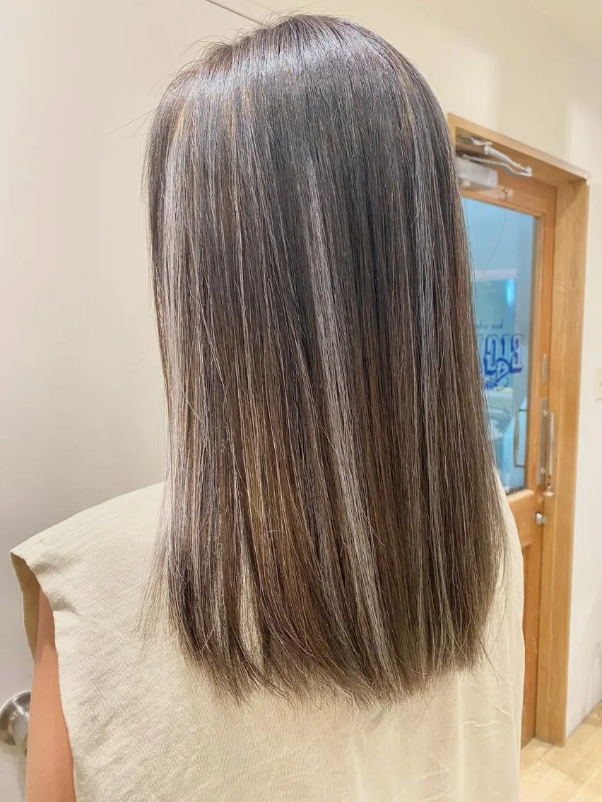 ミディアム カラー ヘアカラー トリートメント kawabe maikoのヘアスタイル