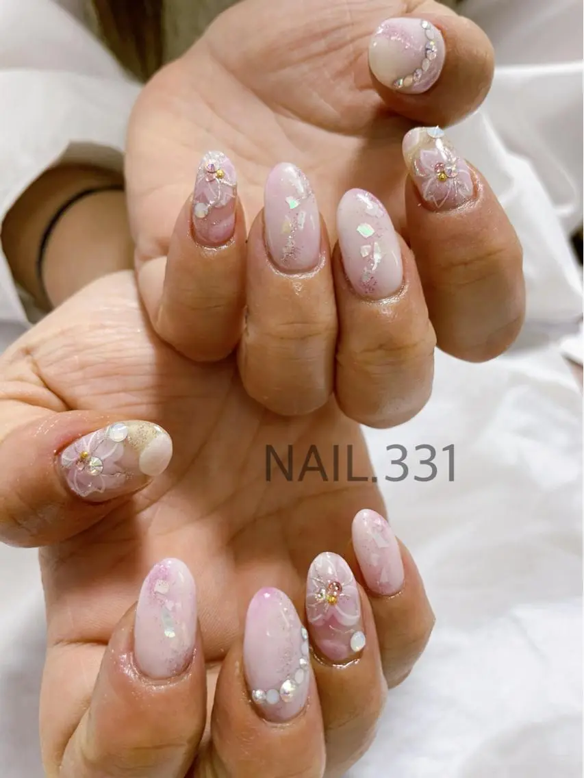 ネイル Nail 331のネイルデザイン