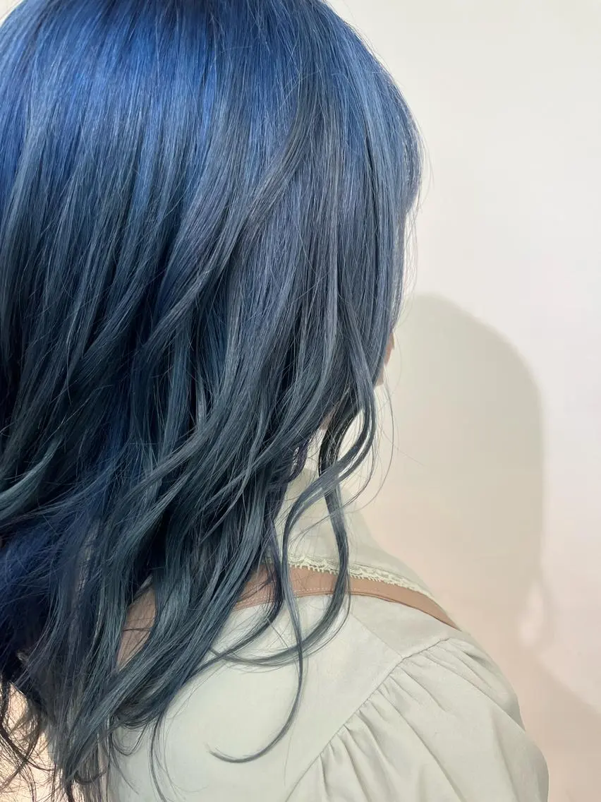 セミロング i sのヘアスタイル