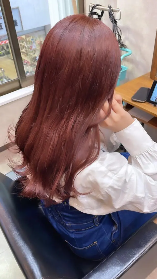 ロング カラー ブラウンカラー ピンクカラー ピンクブラウン silk🕯 hikaruのヘアスタイル