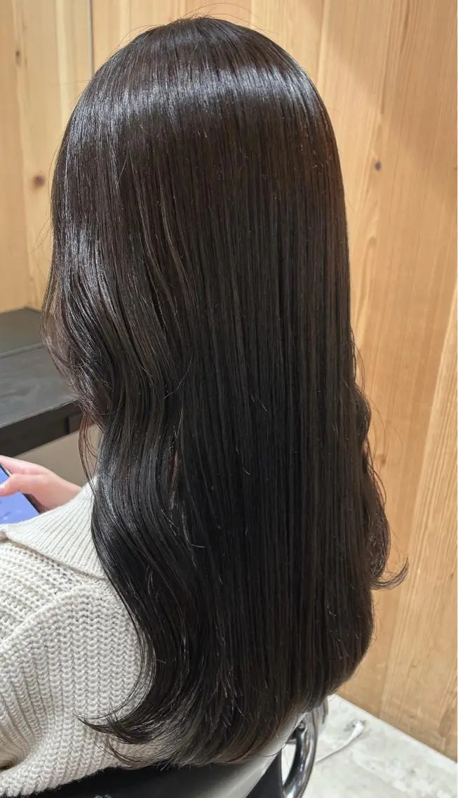 ロング カラー ベージュカラー オリーブベージュ カット ヘアカラー トリートメント ヘッドスパ スキバサミを使わない カット🌼唯🌼のヘアスタイル