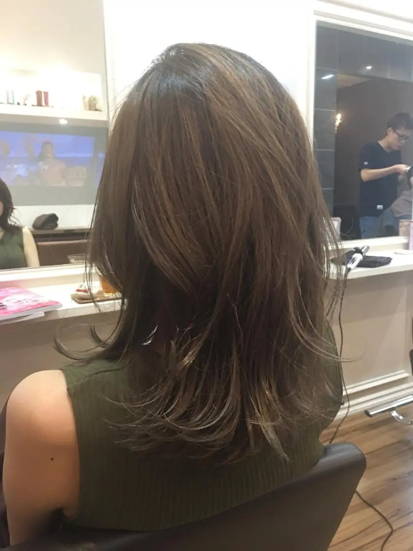 セミロング Kobayashi Daisukeのヘアスタイル