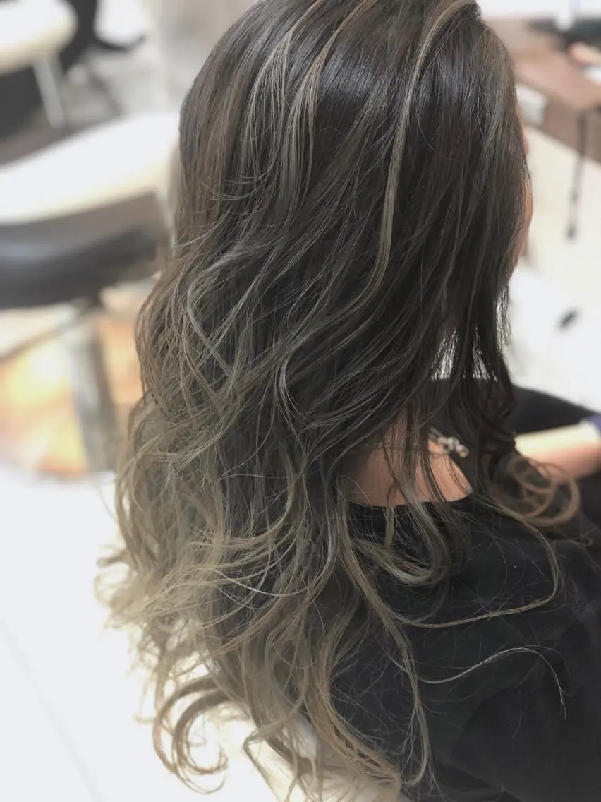 ロング カラー ヘアカラー 🔥店長 原田🔥 Ash日野店のヘアスタイル