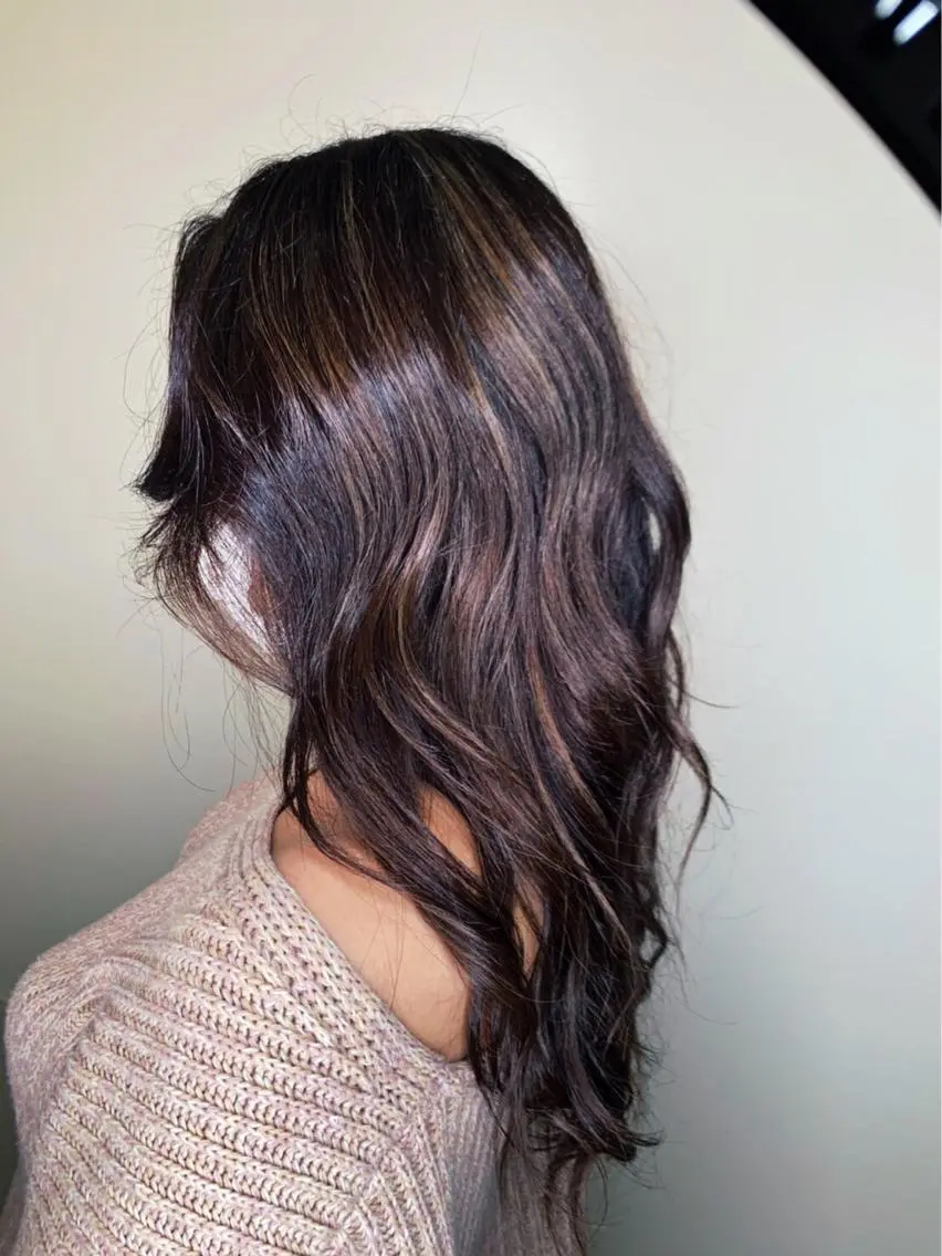 ロング ハイライト EFFACE 鴻巣2号店のヘアスタイル