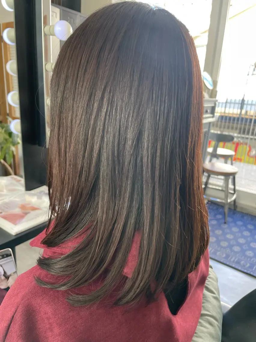 セミロング カラー ブラウンカラー ナチュラルブラウン カット ヘアカラー トリートメント ブリーチなし透明感 タケザワミキのヘアスタイル