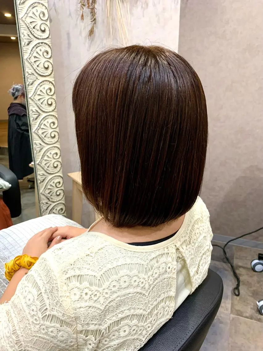 ミディアム ボブ giniro ホソミのヘアスタイル