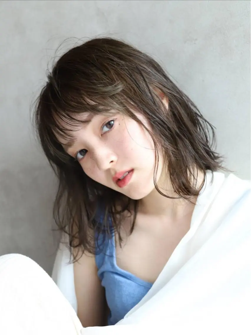 セミロング カラー enx天王町店 伊藤 愛央のヘアスタイル