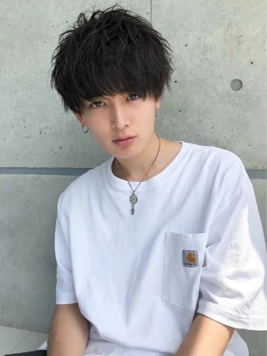 ミディアム カラー パーマ ヘアアレンジ メンズ キッズ カット パーマ ヘアセット メンズ特化美容師 aiの眉毛・アイブロウイメージ