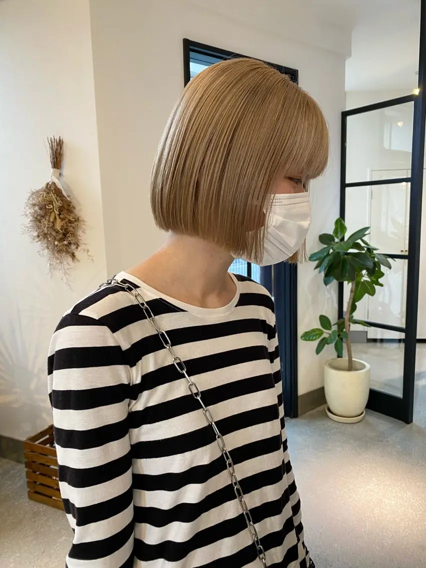 ショート ボブ 透け感たっぷり柔らか 梨花子🌼のヘアスタイル