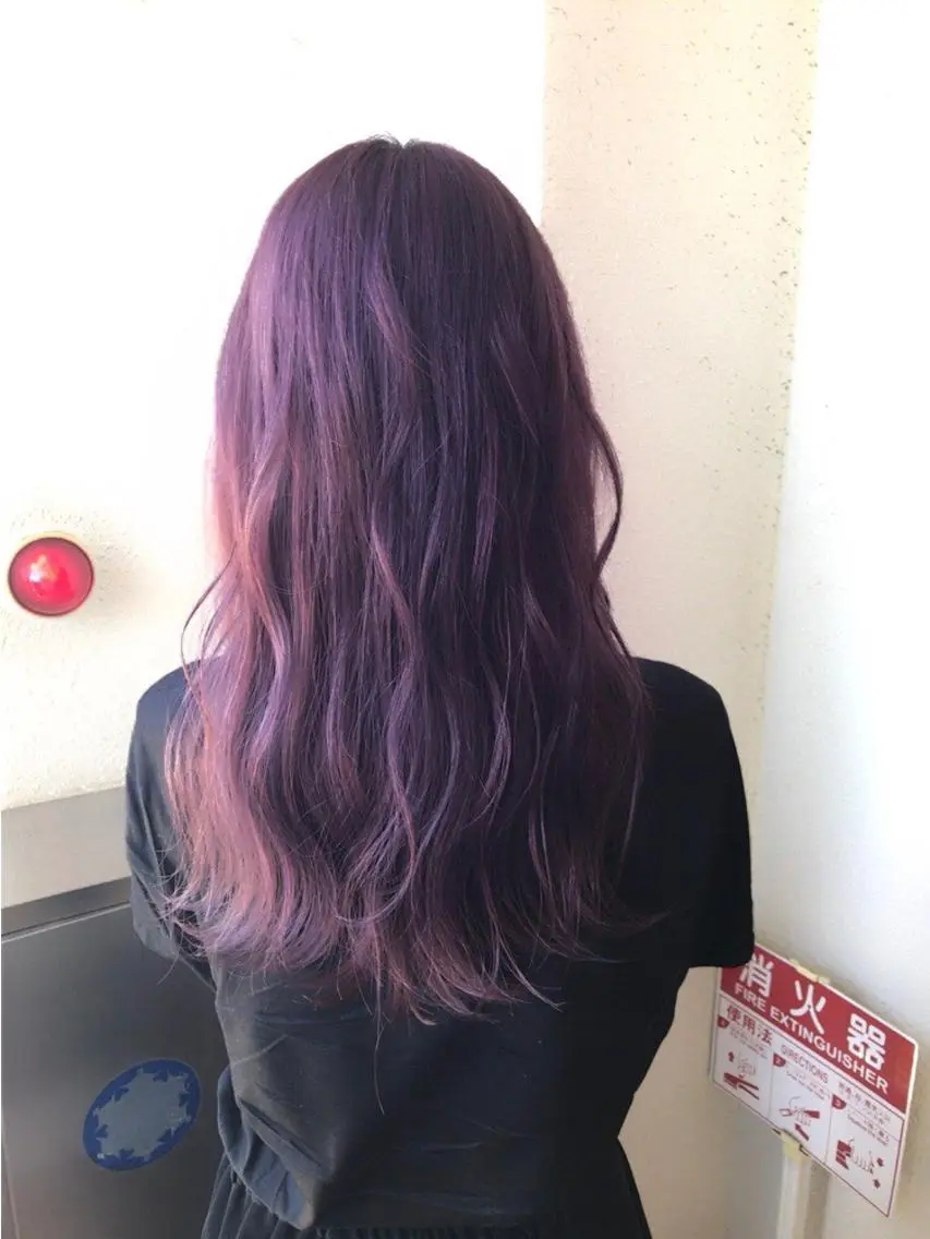 ロング カラー ヘアアレンジ ラベンダーカラー メンズハイトーン メンズバレイヤージュのヘアスタイル