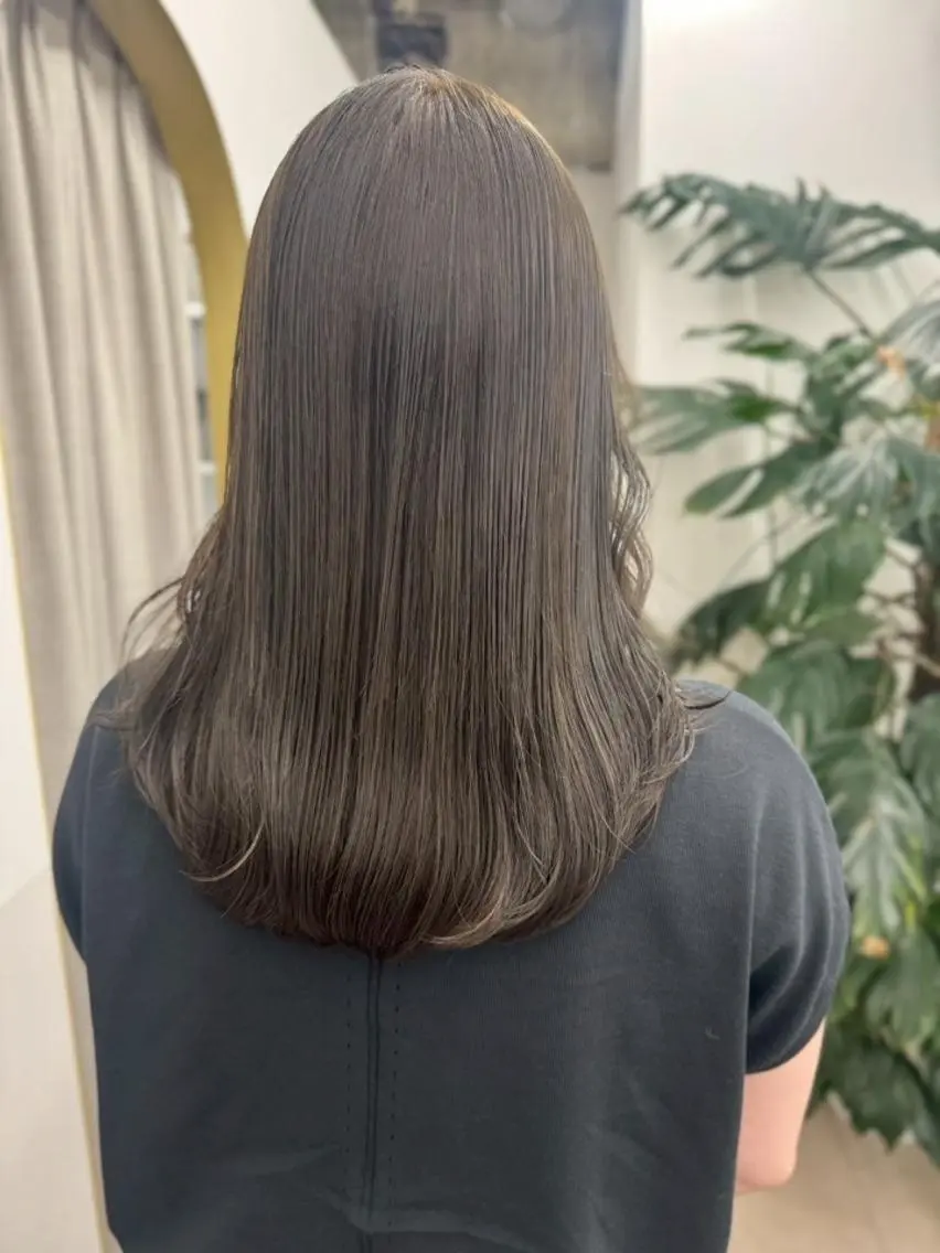 セミロング カラー ベージュカラー ブリーチ ブラウンカラー ケアブリーチ 透明感カラー カット ヘアカラー トリートメント 🌜ROW町田 🌛 公式のヘアスタイル