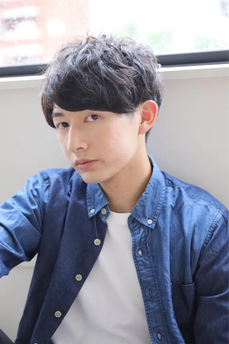 ショート パーマ メンズ カット パーマ 吉岡 昌吾のヘアスタイル