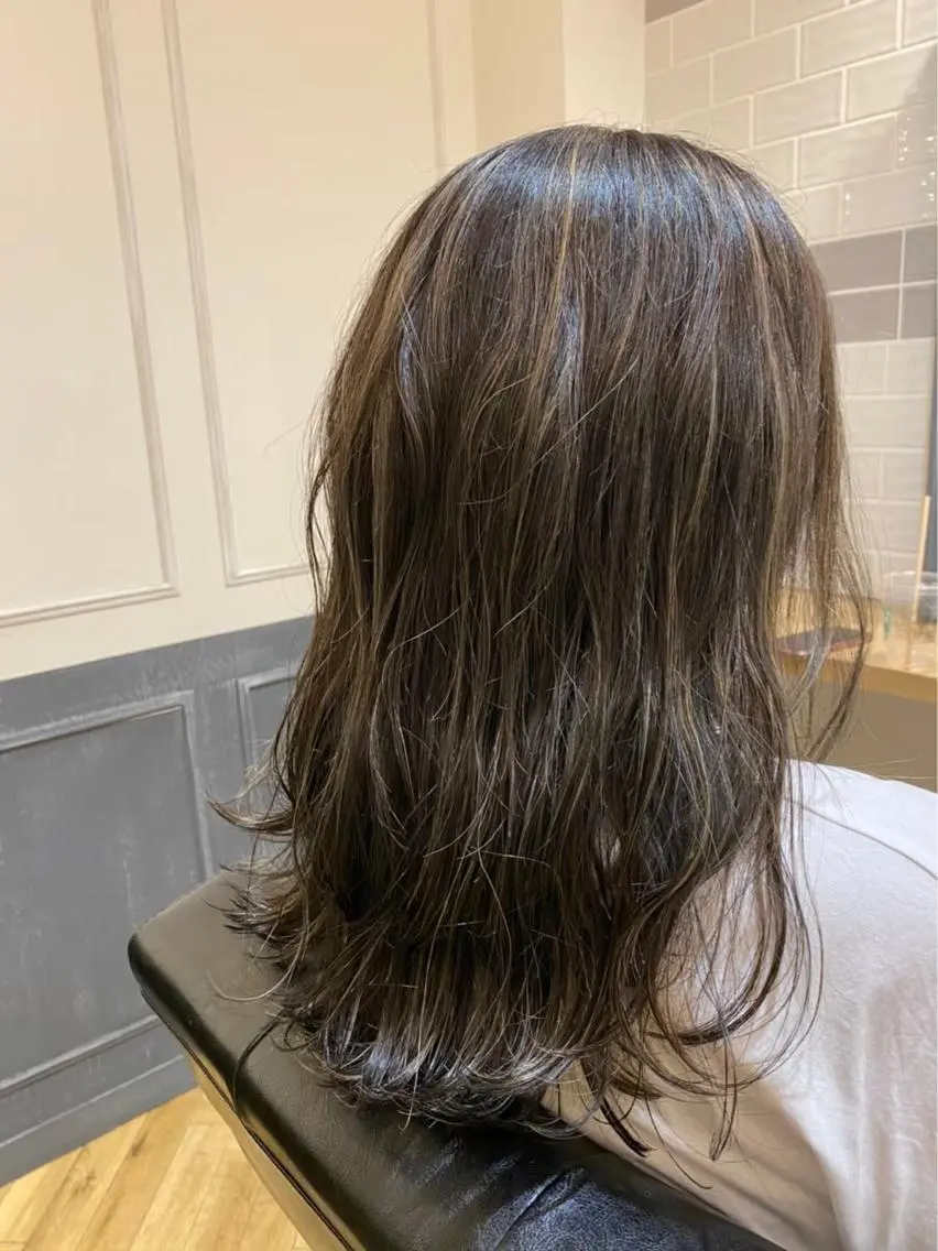 セミロング カラー カット ヘアカラー 美髪✨髪質改善特化 🦩対馬🦩のヘアスタイル