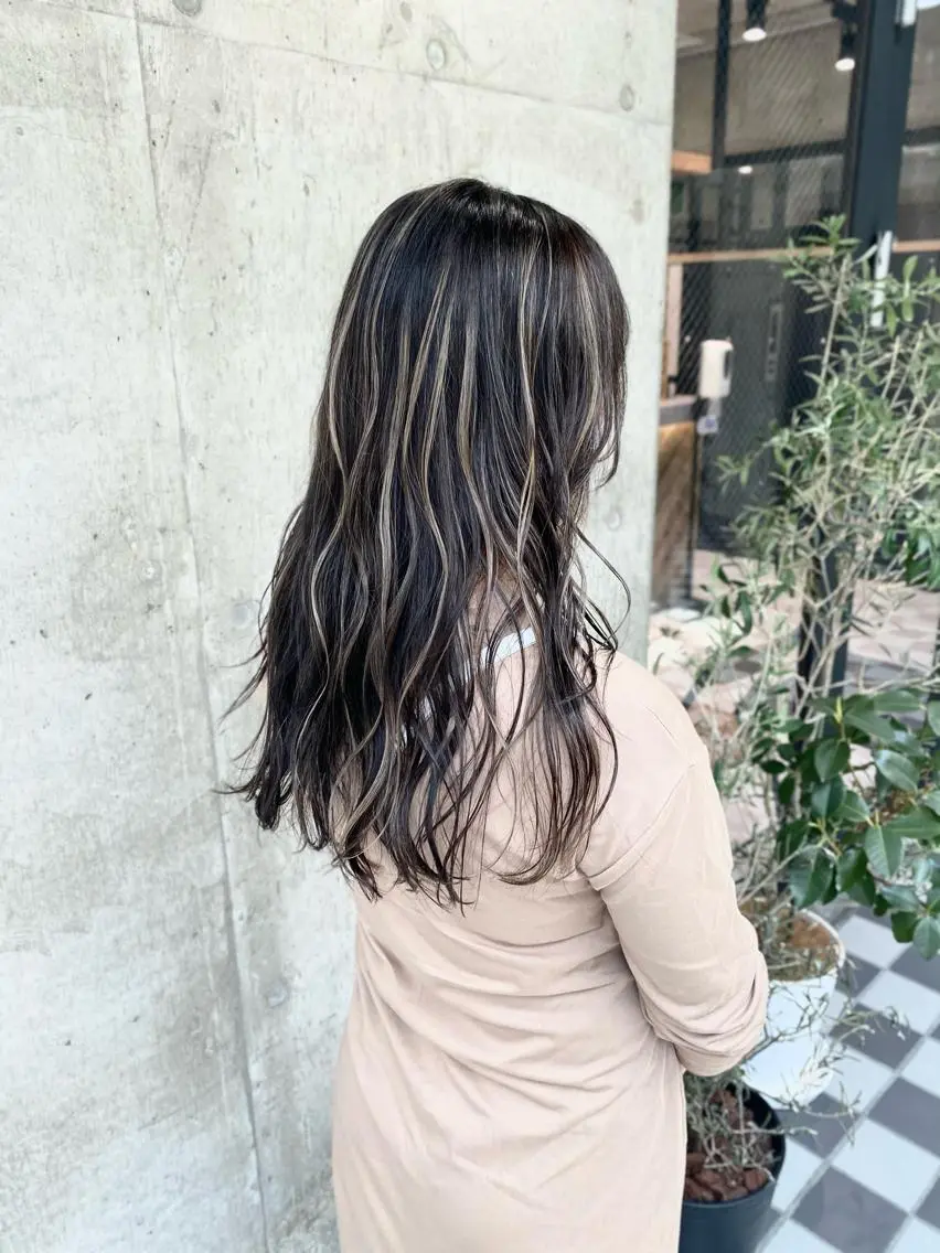 ロング カラー ハイライトカラー ハイライト ヘアカラー トリートメント 🌈透明感カラー ✨松田龍也🌈のヘアスタイル
