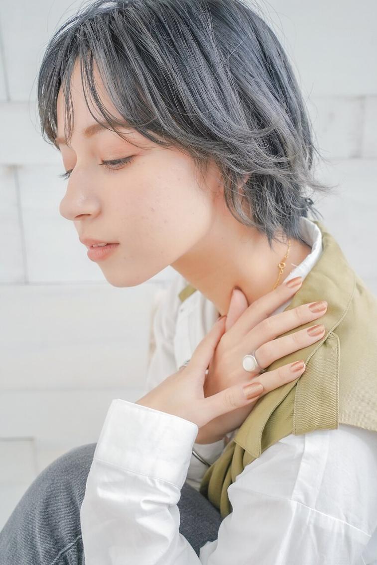 ショート ミストバング ボブ 天使の羽バング・フェザーバング ハイライト ショートヘア トップスタイリスト ✨KIRIKA中野✨のヘアスタイル