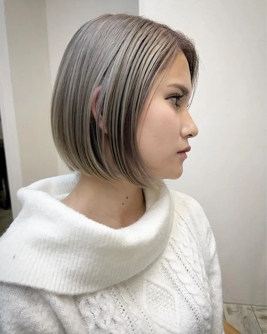 ミディアム カラー ボブ テトネ タカシのヘアスタイル
